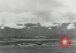 Standbild Douglas C-47 Skytrain Wau Papua Neu Guinea, 1943, aus Sekunde 54 historischem Filmmaterial Videoclip 65675058123