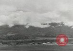 Standbild Douglas C-47 Skytrain Wau Papua Neu Guinea, 1943, aus Sekunde 58 historischem Filmmaterial Videoclip 65675058123