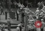 Standbild amerikanische Truppen New York United States USA, 1944, aus Sekunde 15 historischem Filmmaterial Videoclip 65675058140