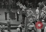 Standbild amerikanische Truppen New York United States USA, 1944, aus Sekunde 16 historischem Filmmaterial Videoclip 65675058140