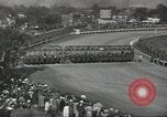 Standbild Kentucky Derby Louisville Kentucky USA, 1944, aus Sekunde 31 historischem Filmmaterial Videoclip 65675058151