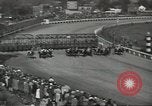 Standbild Kentucky Derby Louisville Kentucky USA, 1944, aus Sekunde 33 historischem Filmmaterial Videoclip 65675058151