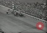 Standbild Kentucky Derby Louisville Kentucky USA, 1944, aus Sekunde 39 historischem Filmmaterial Videoclip 65675058151