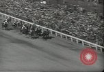 Standbild Kentucky Derby Louisville Kentucky USA, 1944, aus Sekunde 41 historischem Filmmaterial Videoclip 65675058151