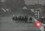 Standbild Kentucky Derby Louisville Kentucky USA, 1944, aus Sekunde 45 historischem Filmmaterial Videoclip 65675058151