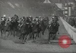 Standbild Kentucky Derby Louisville Kentucky USA, 1944, aus Sekunde 50 historischem Filmmaterial Videoclip 65675058151