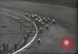 Standbild Kentucky Derby Louisville Kentucky USA, 1944, aus Sekunde 58 historischem Filmmaterial Videoclip 65675058151