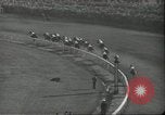 Standbild Kentucky Derby Louisville Kentucky USA, 1944, aus Sekunde 60 historischem Filmmaterial Videoclip 65675058151