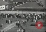 Standbild Kentucky Derby Louisville Kentucky USA, 1944, aus Sekunde 61 historischem Filmmaterial Videoclip 65675058151
