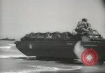 Standbild Allied Infanterie Normandie Frankreich, 1944, aus Sekunde 7 historischem Filmmaterial Videoclip 65675058152