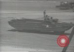 Standbild Allied Infanterie Normandie Frankreich, 1944, aus Sekunde 9 historischem Filmmaterial Videoclip 65675058152