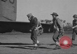 Standbild Office of Strategic Services Birma, 1942, aus Sekunde 17 historischem Filmmaterial Videoclip 65675058175