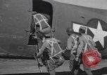 Standbild Office of Strategic Services Birma, 1942, aus Sekunde 25 historischem Filmmaterial Videoclip 65675058175