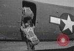 Standbild Office of Strategic Services Birma, 1942, aus Sekunde 32 historischem Filmmaterial Videoclip 65675058175