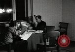 Image d'agents du renseignement secret théâtre européen, 1944, de la seconde 14 séquences d'archives historiques vidéo 65675058193