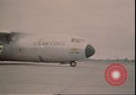 Standbild C-141 Starlifter aircraft Washington State United States USA, 1970, aus Sekunde 10 historischem Filmmaterial Videoclip 65675058222