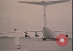 Standbild C-141 Starlifter aircraft Washington State United States USA, 1970, aus Sekunde 34 historischem Filmmaterial Videoclip 65675058222