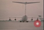 Standbild C-141 Starlifter aircraft Washington State United States USA, 1970, aus Sekunde 37 historischem Filmmaterial Videoclip 65675058222