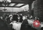 Immagine di 21 Club New York City USA, 1946, secondo 12 filmato di repertorio 65675058236