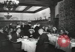 Immagine di 21 Club New York City USA, 1946, secondo 15 filmato di repertorio 65675058236