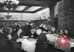Immagine di 21 Club New York City USA, 1946, secondo 27 filmato di repertorio 65675058236