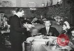 Immagine di 21 Club New York City USA, 1946, secondo 54 filmato di repertorio 65675058236