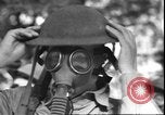 Standbild Tränengas Angriff United States USA, 1942, aus Sekunde 24 historischem Filmmaterial Videoclip 65675058239