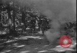 Standbild Tränengas Angriff United States USA, 1942, aus Sekunde 32 historischem Filmmaterial Videoclip 65675058239