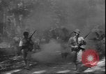 Standbild Tränengas Angriff United States USA, 1942, aus Sekunde 38 historischem Filmmaterial Videoclip 65675058239