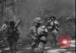 Standbild Tränengas Angriff United States USA, 1942, aus Sekunde 40 historischem Filmmaterial Videoclip 65675058239