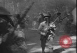 Standbild Tränengas Angriff United States USA, 1942, aus Sekunde 44 historischem Filmmaterial Videoclip 65675058239