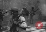 Standbild Tränengas Angriff United States USA, 1942, aus Sekunde 46 historischem Filmmaterial Videoclip 65675058239