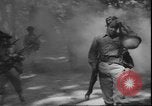Standbild Tränengas Angriff United States USA, 1942, aus Sekunde 49 historischem Filmmaterial Videoclip 65675058239