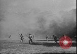 Standbild USA Soldaten United States USA, 1942, aus Sekunde 5 historischem Filmmaterial Videoclip 65675058240