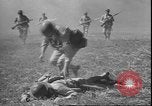Standbild USA Soldaten United States USA, 1942, aus Sekunde 44 historischem Filmmaterial Videoclip 65675058240
