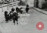 Image exécutant les taureaux Pamplona Espagne, 1953, de la seconde 4 séquences d'archives historiques vidéo 65675058246