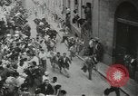 Image exécutant les taureaux Pamplona Espagne, 1953, de la seconde 12 séquences d'archives historiques vidéo 65675058246