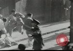 Image exécutant les taureaux Pamplona Espagne, 1953, de la seconde 25 séquences d'archives historiques vidéo 65675058246