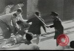 Image exécutant les taureaux Pamplona Espagne, 1953, de la seconde 26 séquences d'archives historiques vidéo 65675058246