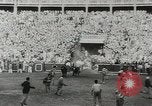 Image exécutant les taureaux Pamplona Espagne, 1953, de la seconde 40 séquences d'archives historiques vidéo 65675058246