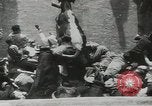 Image exécutant les taureaux Pamplona Espagne, 1953, de la seconde 47 séquences d'archives historiques vidéo 65675058246