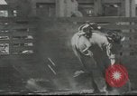 Standbild cowboys Joseph Oregon USA, 1953, aus Sekunde 44 historischem Filmmaterial Videoclip 65675058254