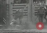 Standbild cowboys Joseph Oregon USA, 1953, aus Sekunde 47 historischem Filmmaterial Videoclip 65675058254