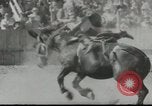 Standbild cowboys Joseph Oregon USA, 1953, aus Sekunde 51 historischem Filmmaterial Videoclip 65675058254