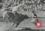 Standbild cowboys Joseph Oregon USA, 1953, aus Sekunde 59 historischem Filmmaterial Videoclip 65675058254