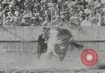 Standbild cowboys Joseph Oregon USA, 1953, aus Sekunde 61 historischem Filmmaterial Videoclip 65675058254