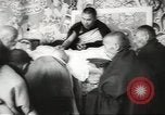 Standbild Dalai Lama Lhasa Tibet, 1958, aus Sekunde 46 historischem Filmmaterial Videoclip 65675058259