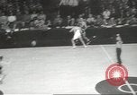 Standbild basketball Match Saint Louis Missouri USA, 1958, aus Sekunde 49 historischem Filmmaterial Videoclip 65675058263