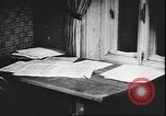 Immagine di Leo Tolstoj grave La Russia, 1943, secondo 11 filmato di repertorio 65675058271