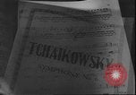Immagine di Leo Tolstoj grave La Russia, 1943, secondo 38 filmato di repertorio 65675058271